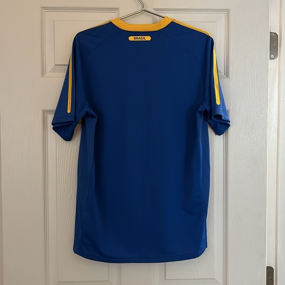 Retro Brazil Men’s medium Nike 2010 2011 Away soccer Jersey - Picture 5 of 8